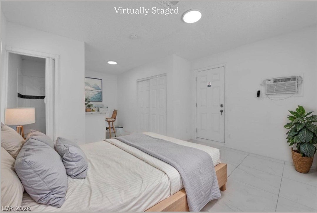 5856 Thurgood Ave, Las Vegas, NV 89122 photo
