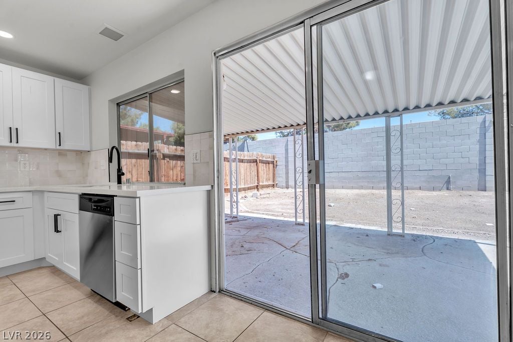 4340 Wendy Ln, Las Vegas, NV 89115 photo