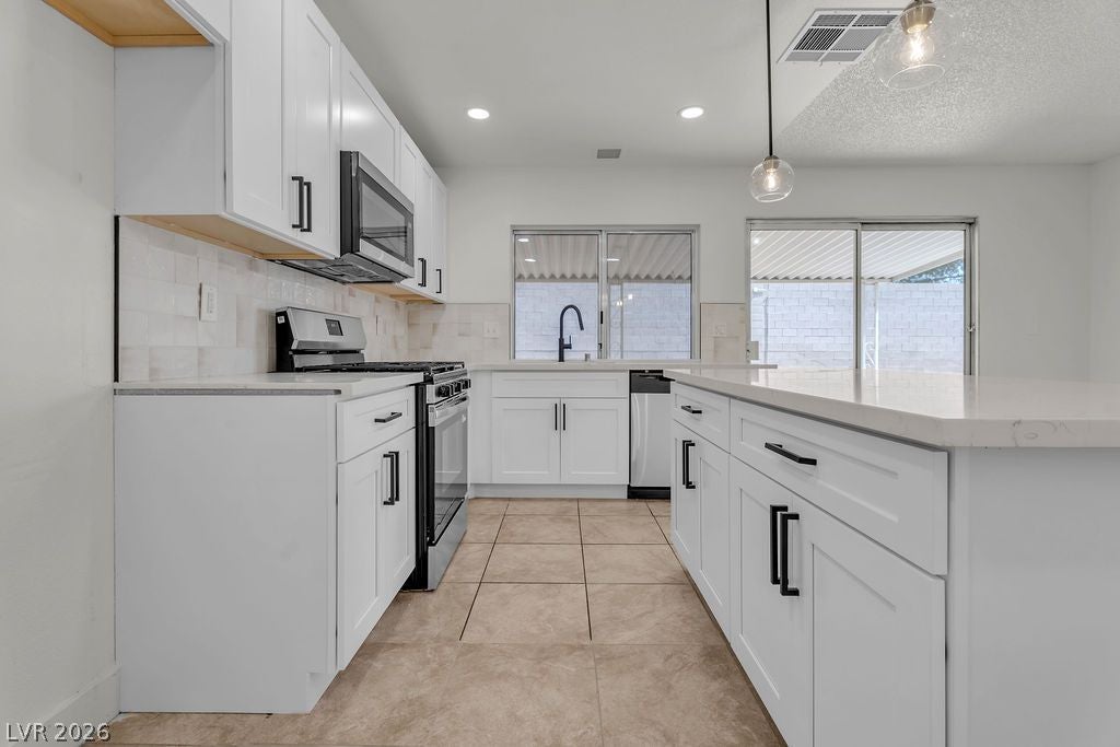 4340 Wendy Ln, Las Vegas, NV 89115 photo
