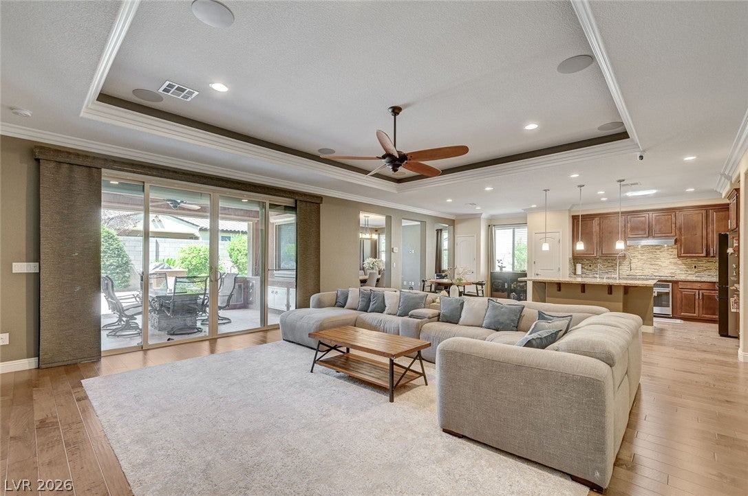 8586 Monument Lake Ct, Las Vegas, NV 89113 photo