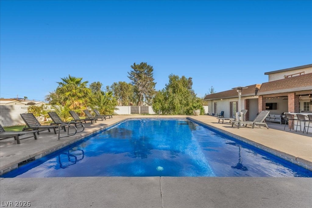 2880 E Quail Ave, Las Vegas, NV 89120 photo