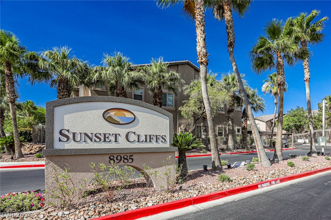 8985 S Durango Dr #2160, Las Vegas, NV 89113 photo