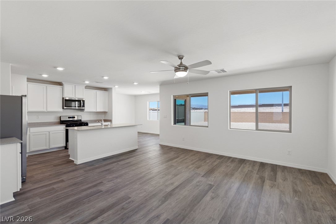 6740 Magnolia River Ave, Las Vegas, NV 89156 photo