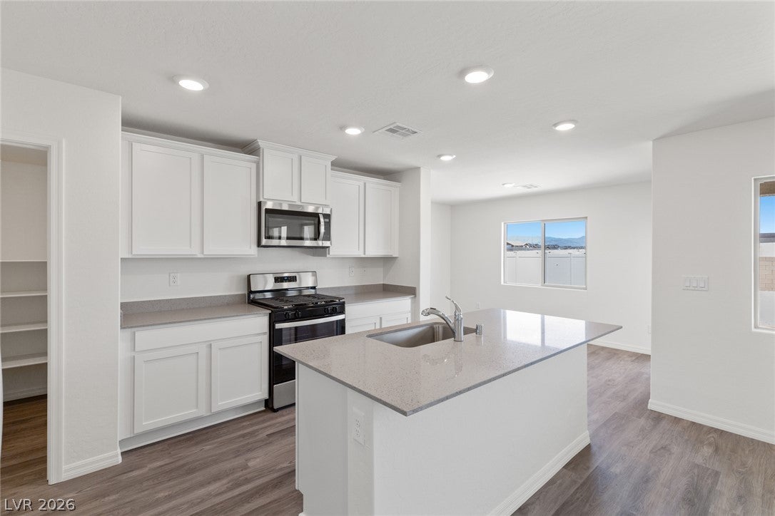 6740 Magnolia River Ave, Las Vegas, NV 89156 photo