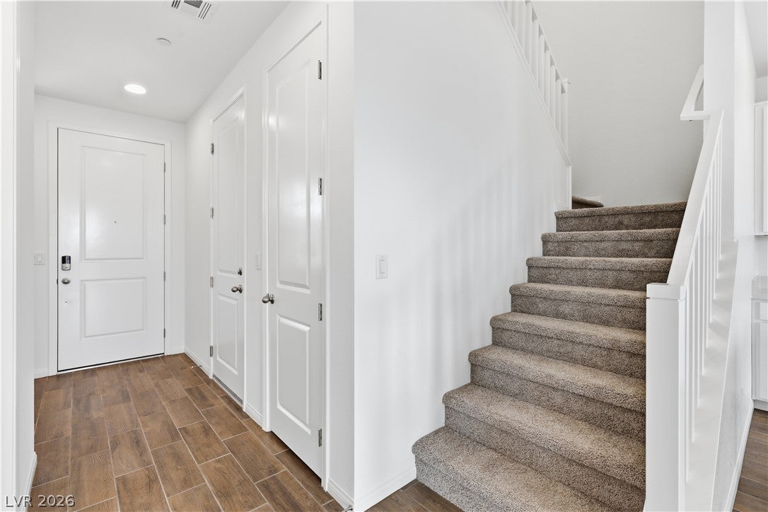 5326 Borra Hills St, Las Vegas, NV 89148 photo