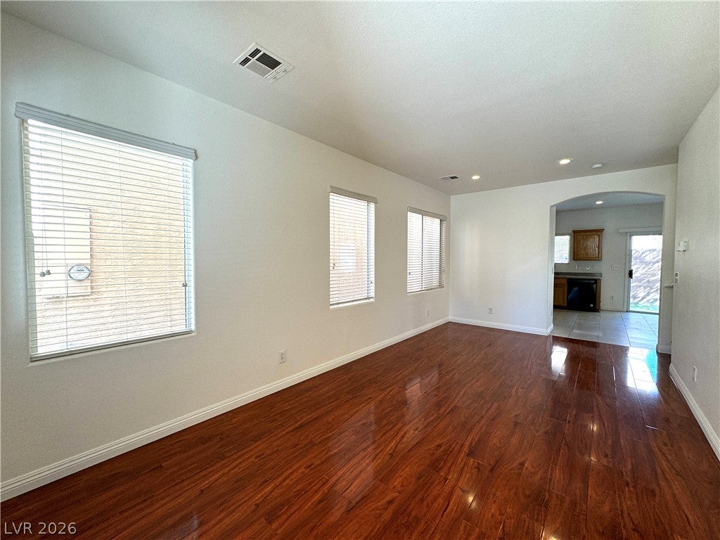 5872 Sakhalin Ave, Las Vegas, NV 89139 photo