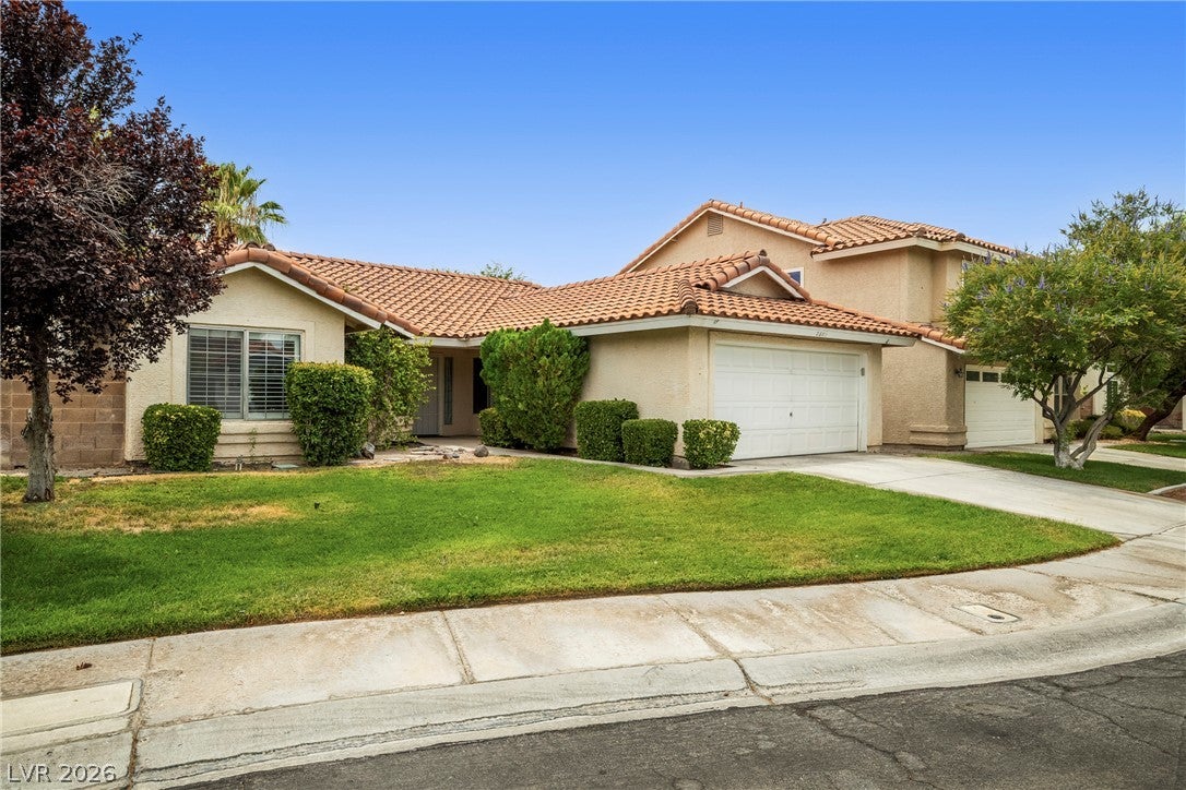 2803 Camelback Ln, Henderson, NV 89074 photo