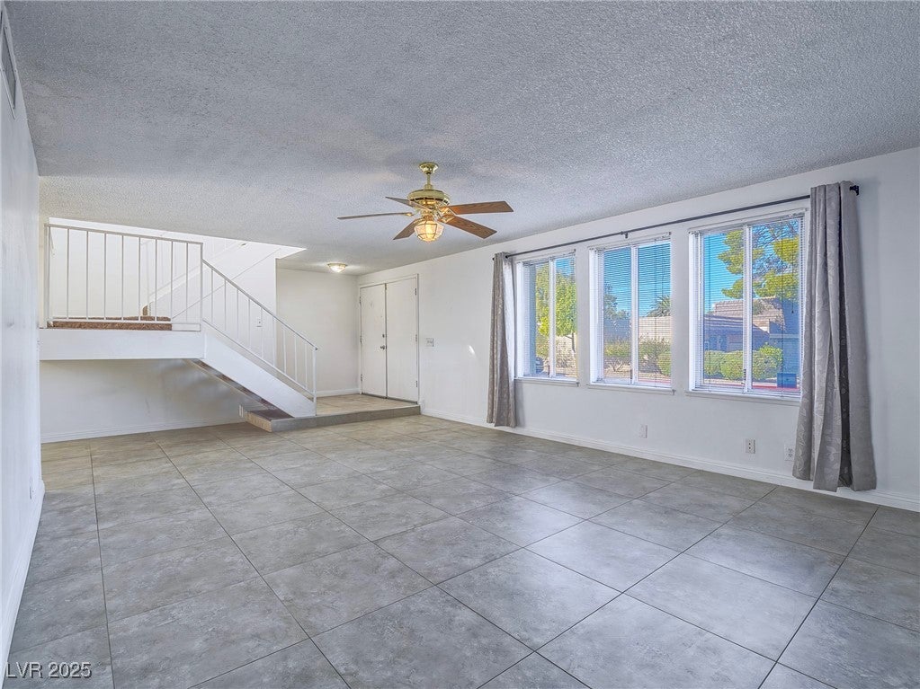 3251 Southridge Ave, Las Vegas, NV 89121 photo