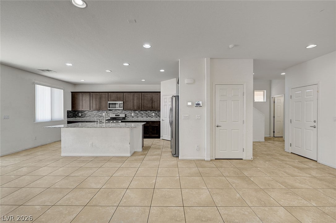 4620 High Anchor St, Las Vegas, NV 89121 photo