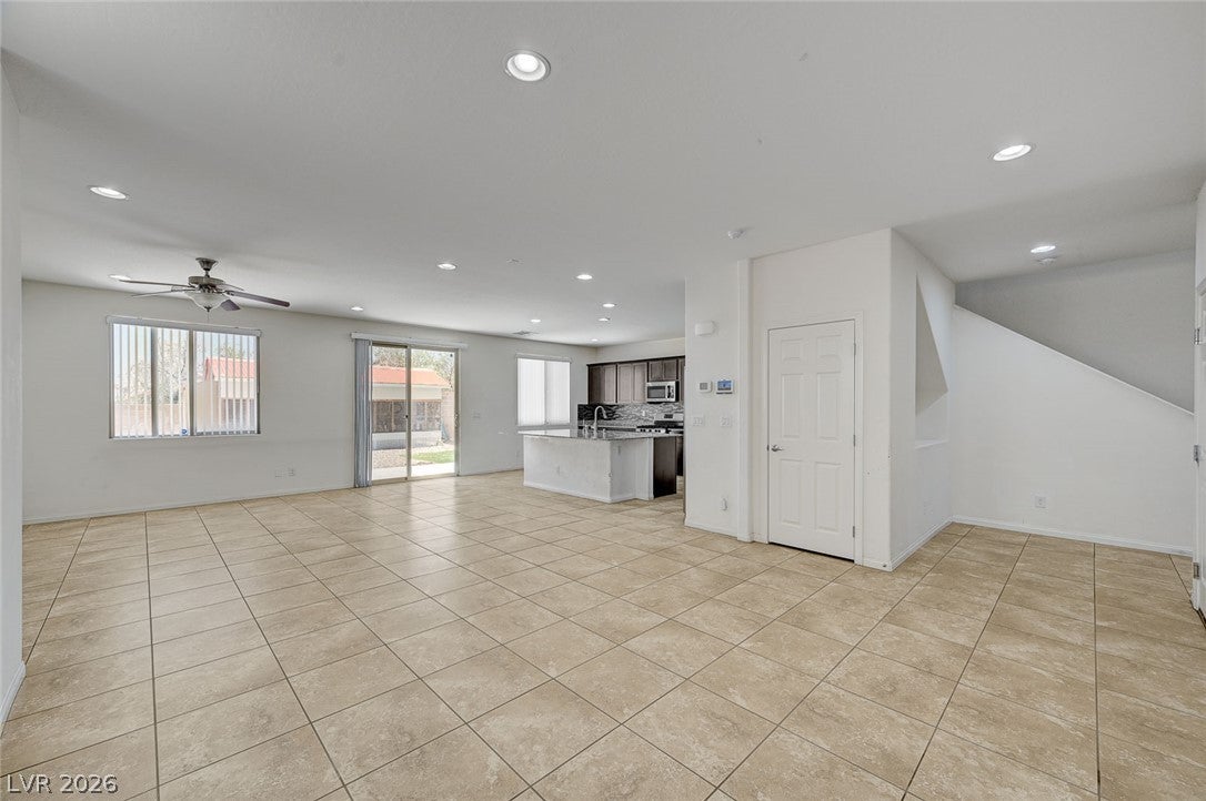 4620 High Anchor St, Las Vegas, NV 89121 photo