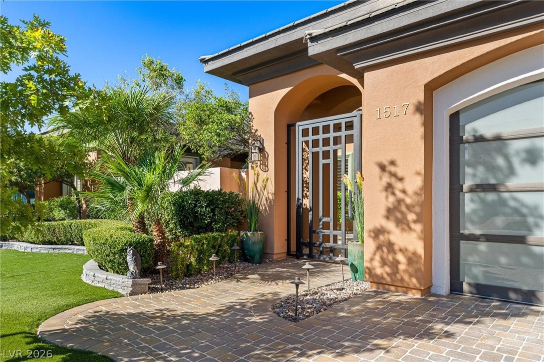 1517 Marbella Ridge Ct, Las Vegas, NV 89117 photo