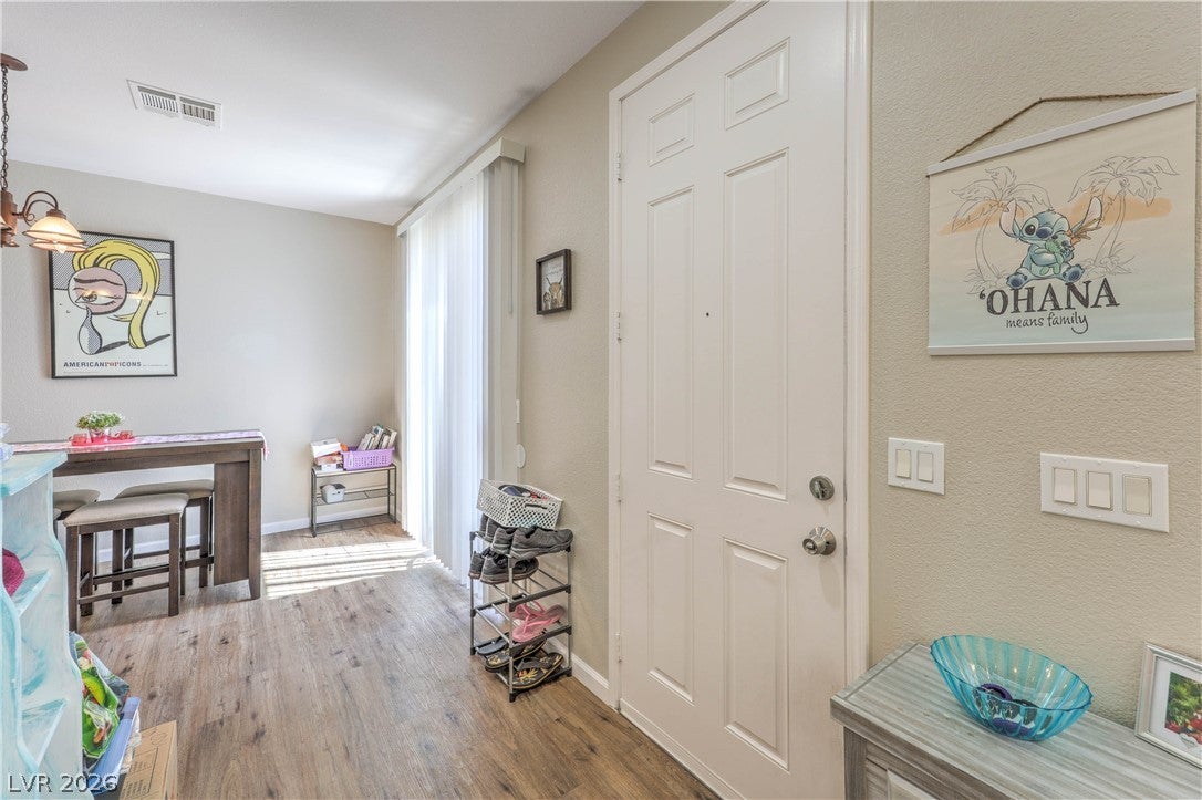 10200 Deerfield Beach Ave #102, Las Vegas, NV 89129 photo