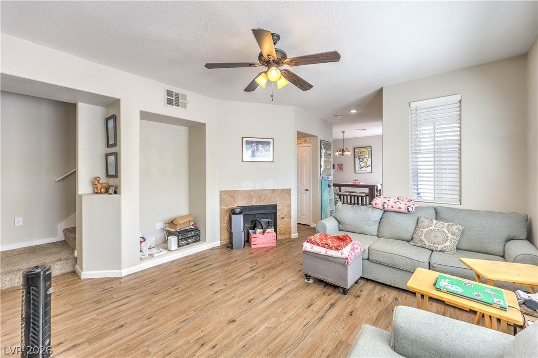 10200 Deerfield Beach Ave #102, Las Vegas, NV 89129 photo