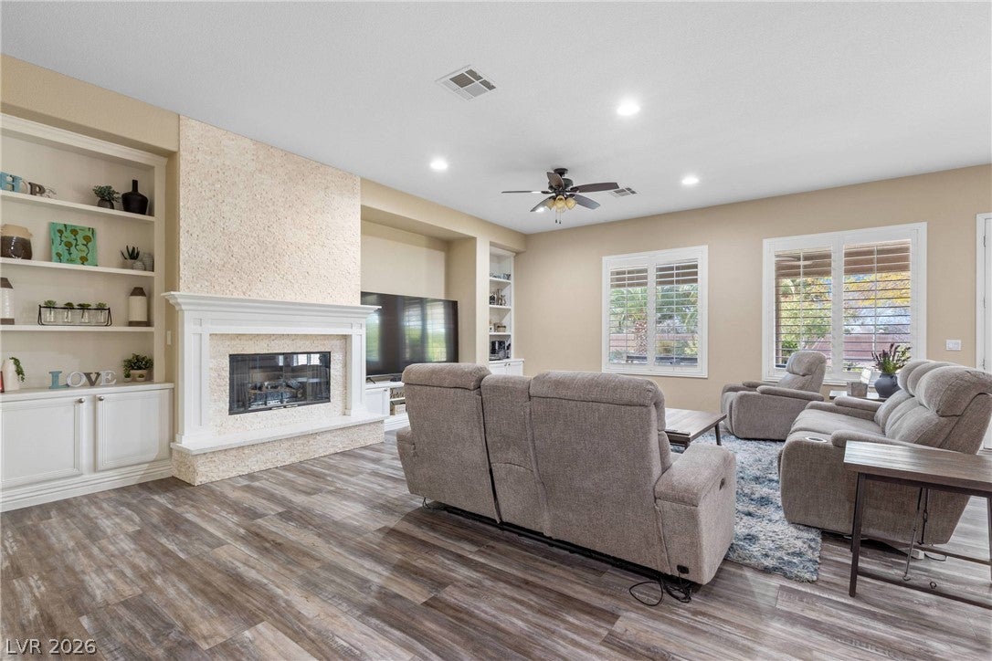 8089 Soledad Canyon St, Las Vegas, NV 89131 photo
