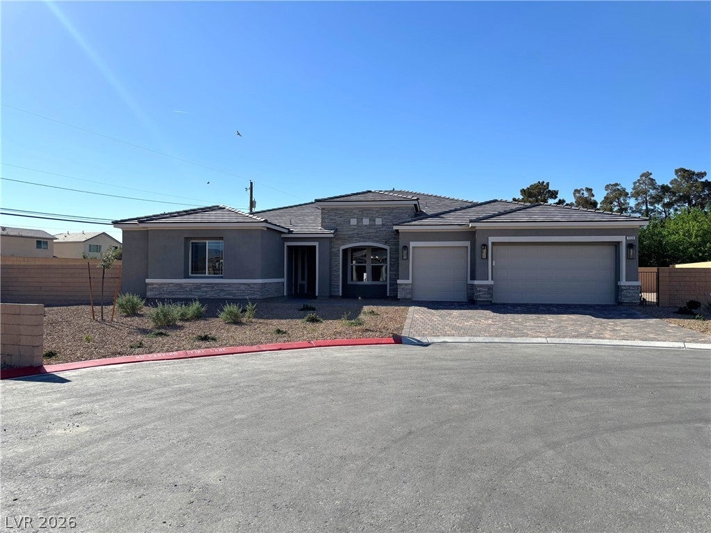 7235 Golden Rock Ct, Las Vegas, NV 89131 photo