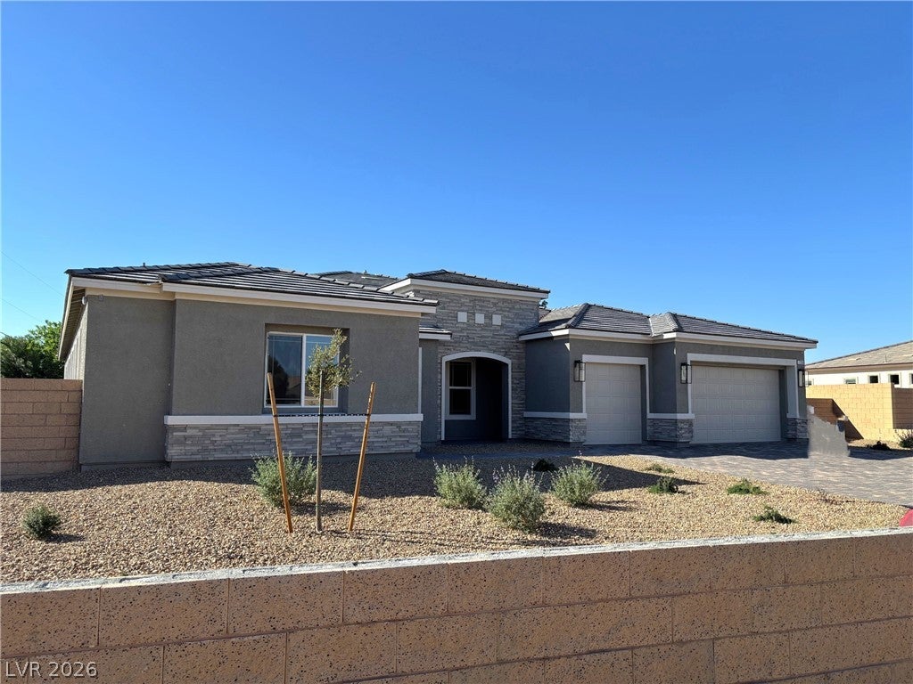 7235 Golden Rock Ct, Las Vegas, NV 89131 photo