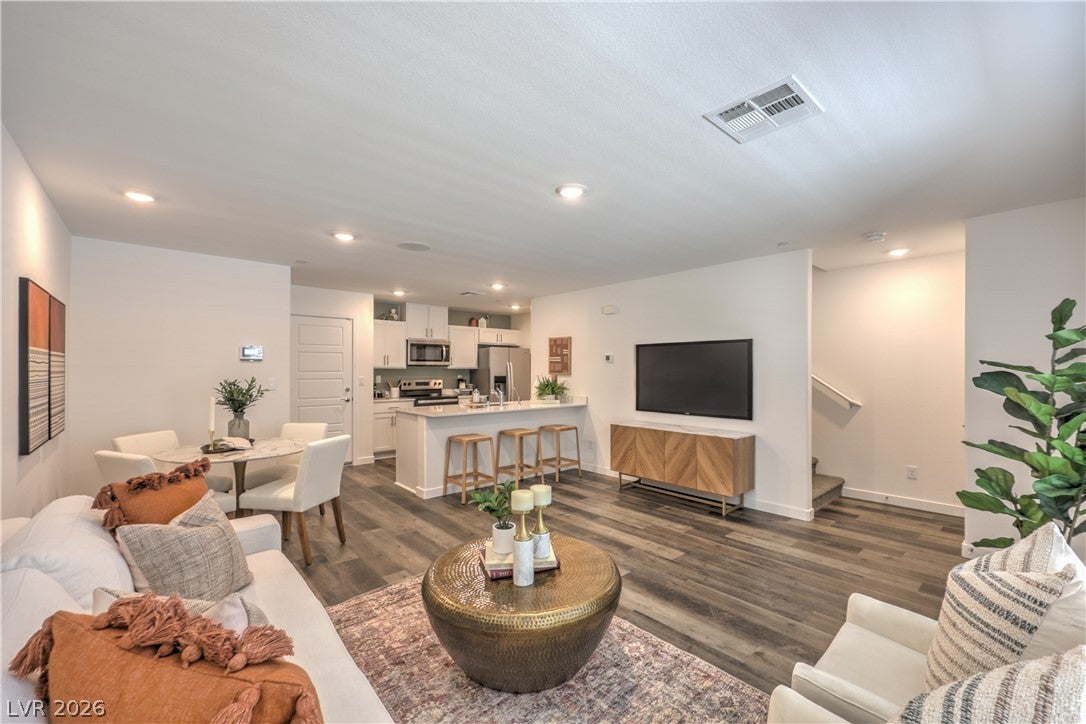 993 Appian Way St, Las Vegas, NV 89107 photo