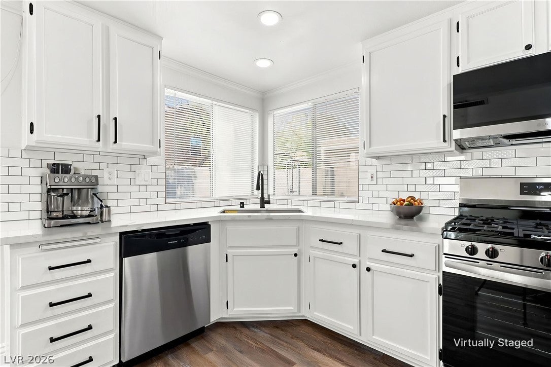 1415 Bent Arrow Dr, North Las Vegas, NV 89031 photo