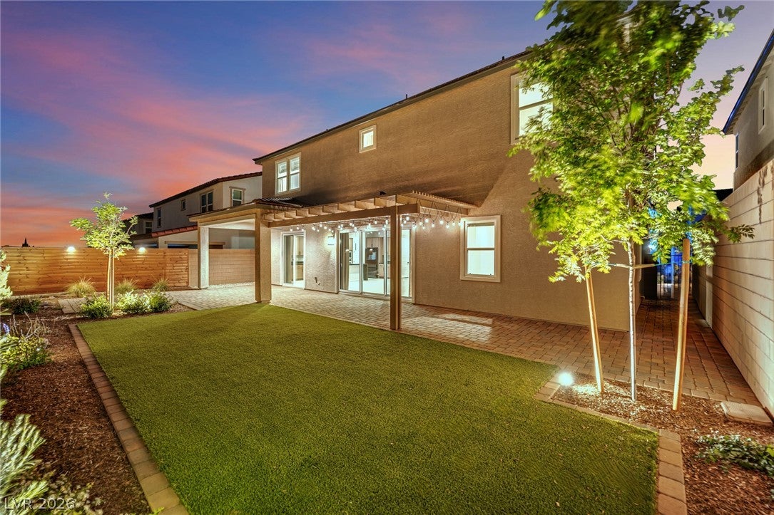 10190 Bismarck Palms Ave, Las Vegas, NV 89166 photo