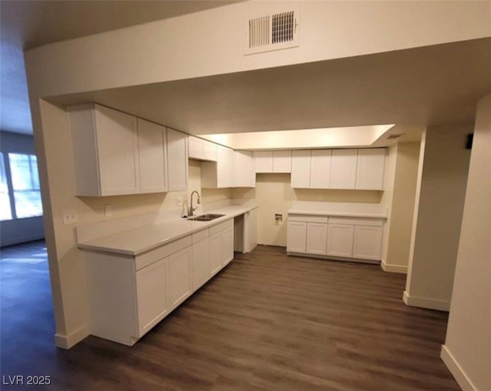 3364 Royce Ct, Las Vegas, NV 89121 photo
