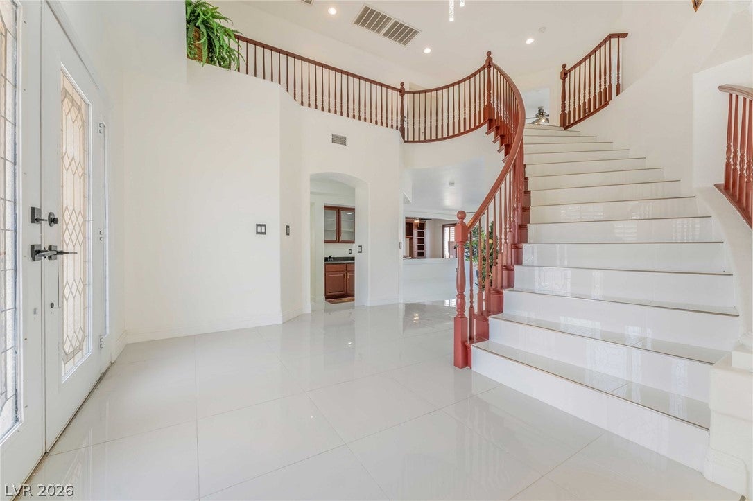 7526 Gossamer Wind St, Las Vegas, NV 89139 photo