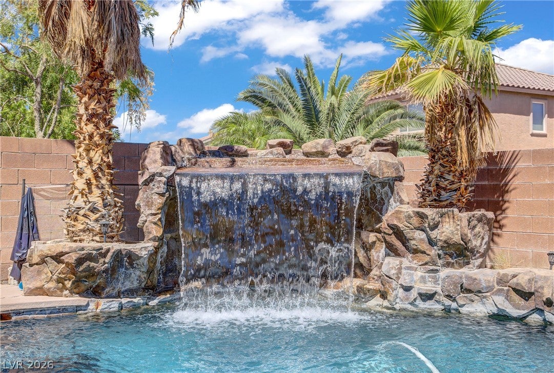 6908 Fox Sparrow Ct, North Las Vegas, NV 89084 photo