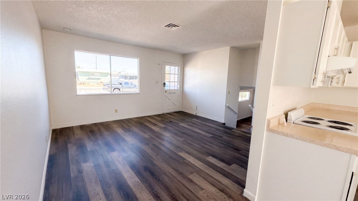 6121 Jones Cir, Las Vegas, NV 89107 photo