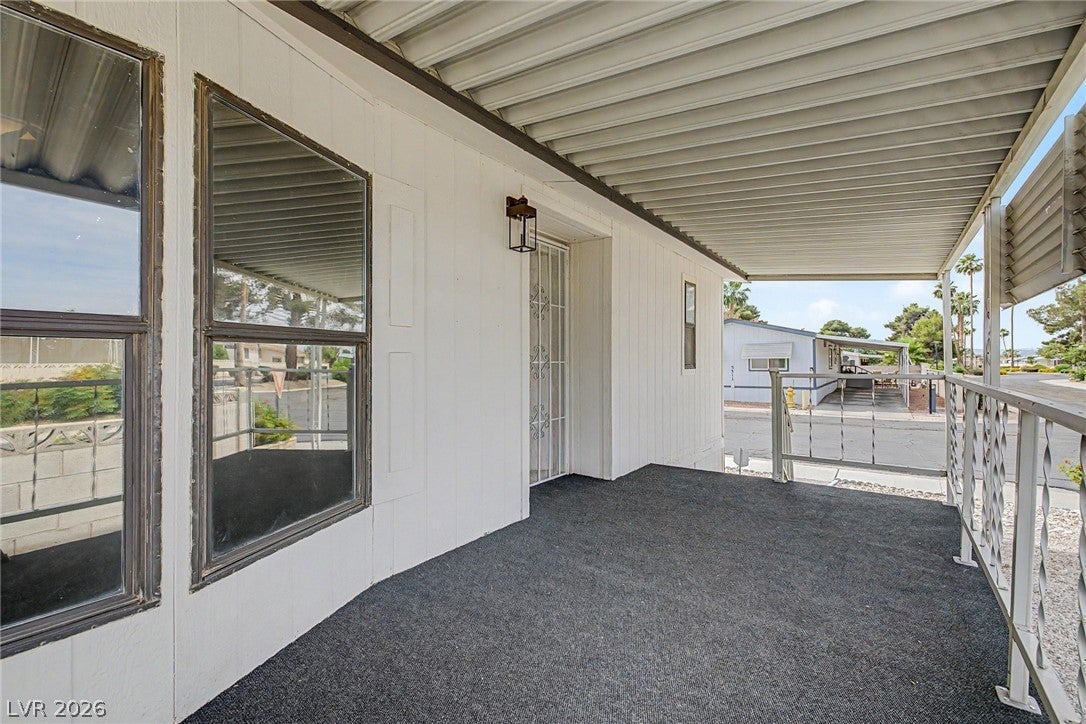5512 Aldama Rd, Las Vegas, NV 89122 photo
