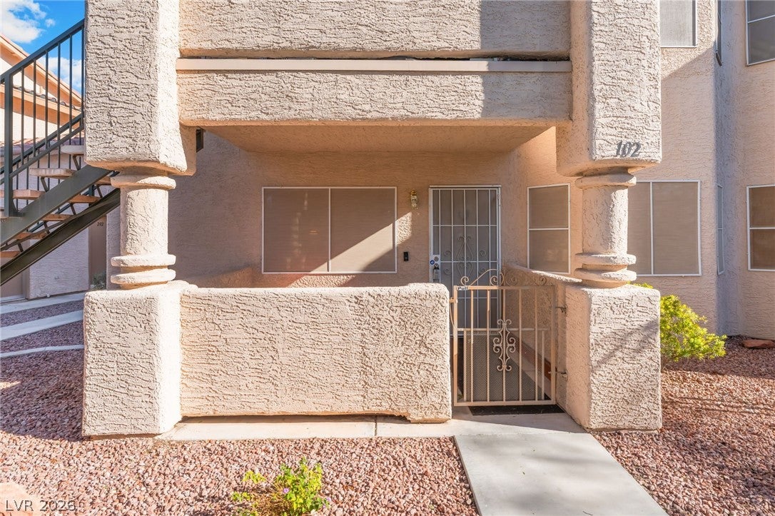 1305 Markwood Cir #102, Las Vegas, NV 89128 photo