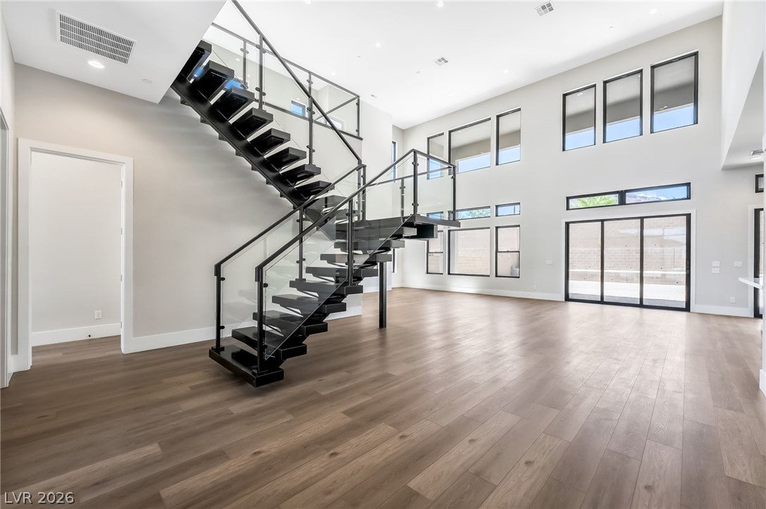 253 Talon Heights St, Las Vegas, NV 89138 photo