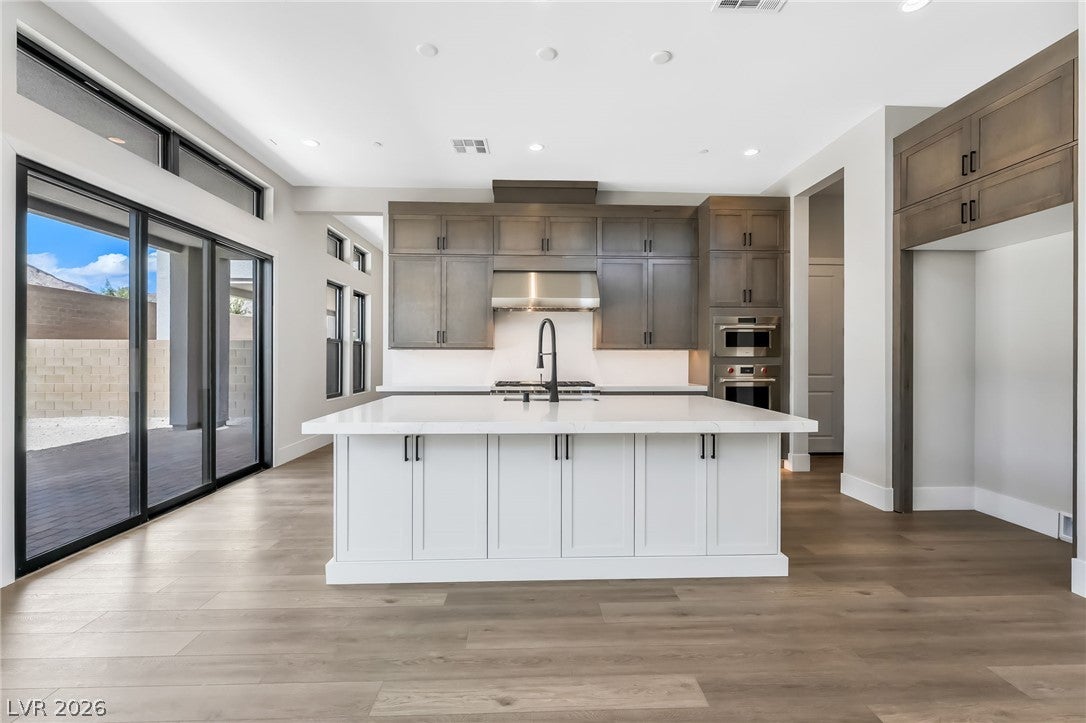 253 Talon Heights St, Las Vegas, NV 89138 photo