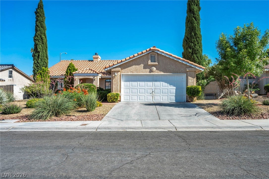 7713 Leavorite Dr, Las Vegas, NV 89128
