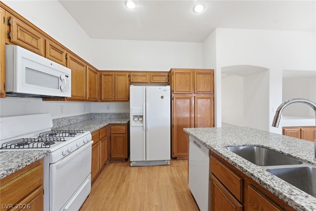 3872 Crest Horn Drive Dr, Las Vegas, NV 89147 photo