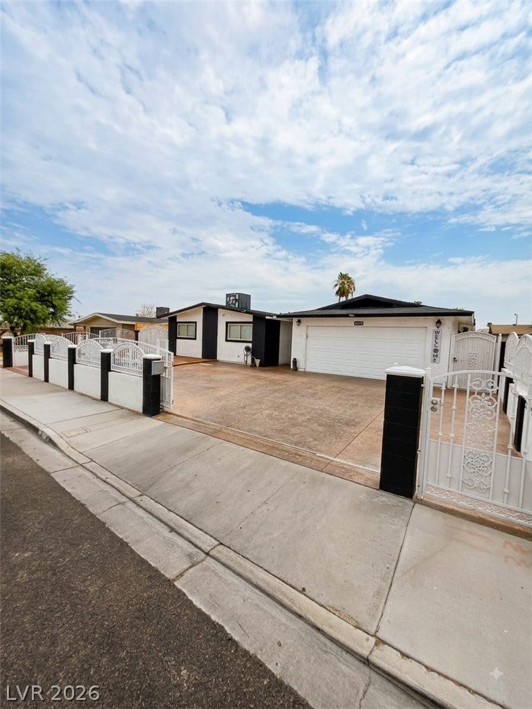 4125 Harmon Ave, Las Vegas, NV 89121