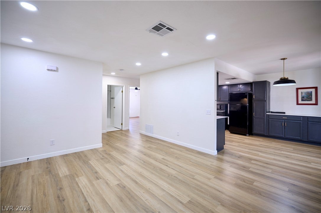 6659 W Tropicana Ave #203, Las Vegas, NV 89103 photo