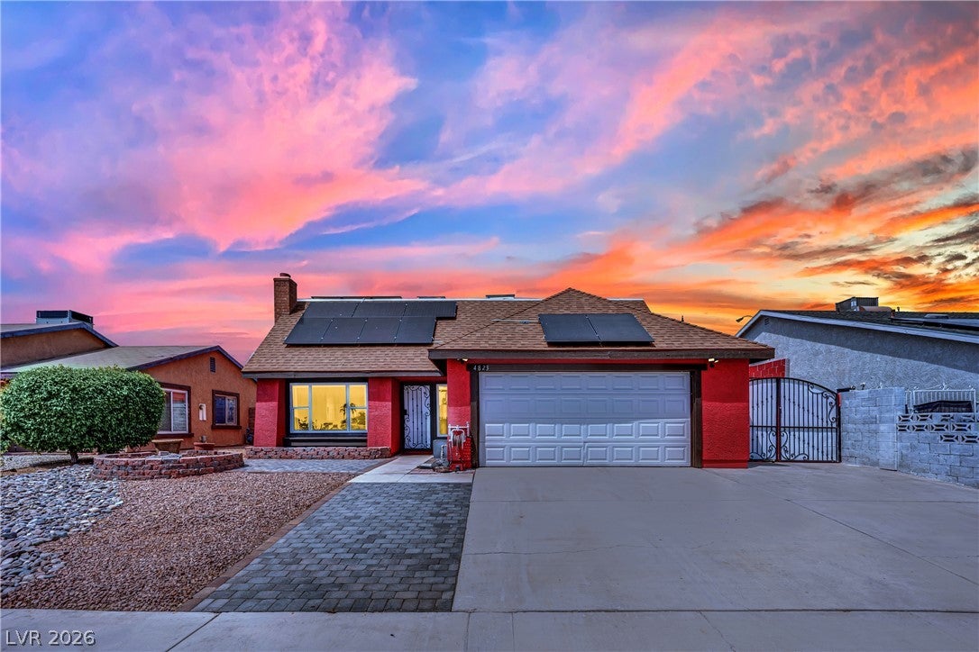 4823 Castle Rock Ct, Las Vegas, NV 89147 photo