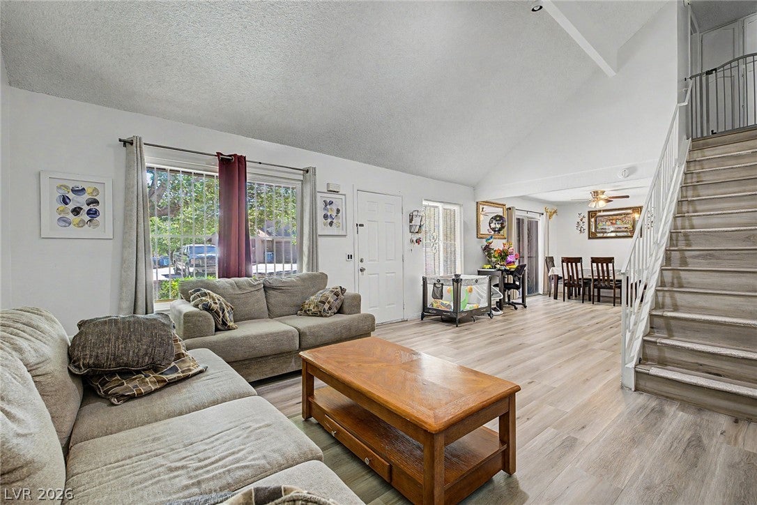 4551 Sirius Ave, Las Vegas, NV 89102 photo