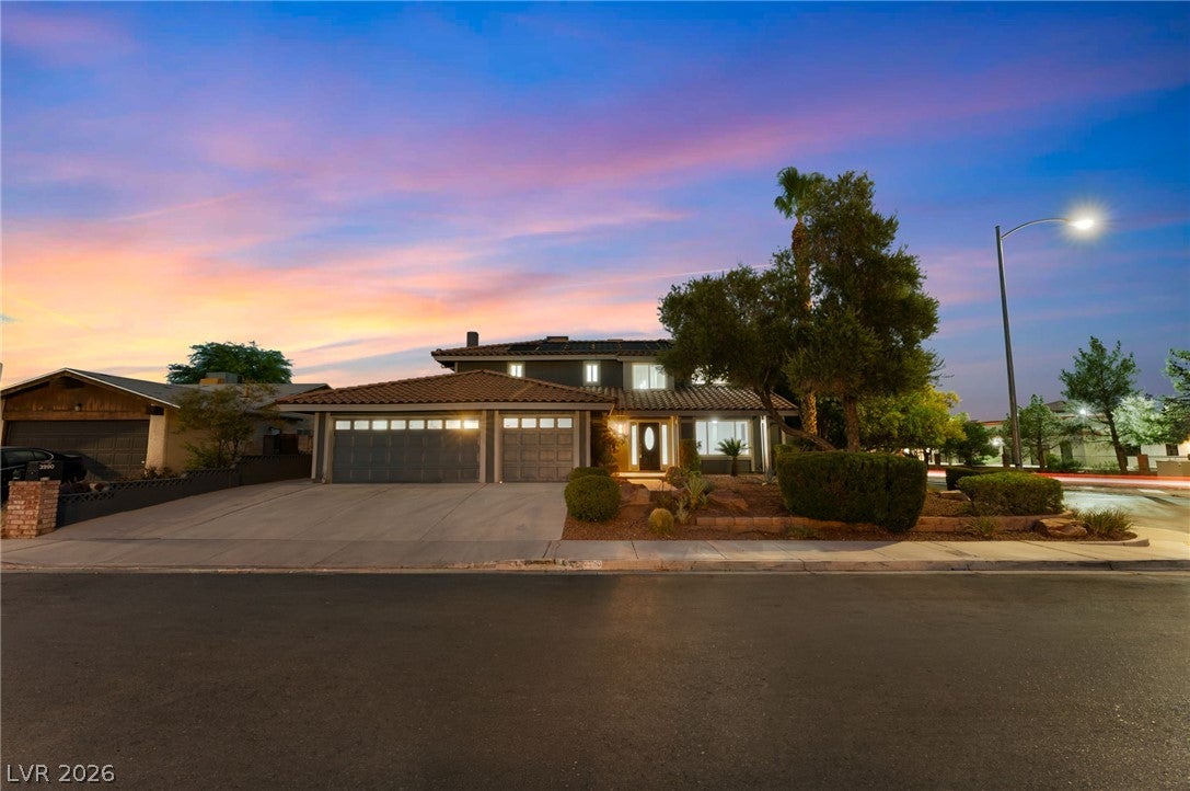 3990 Coolcrest Ct, Las Vegas, NV 89103 photo