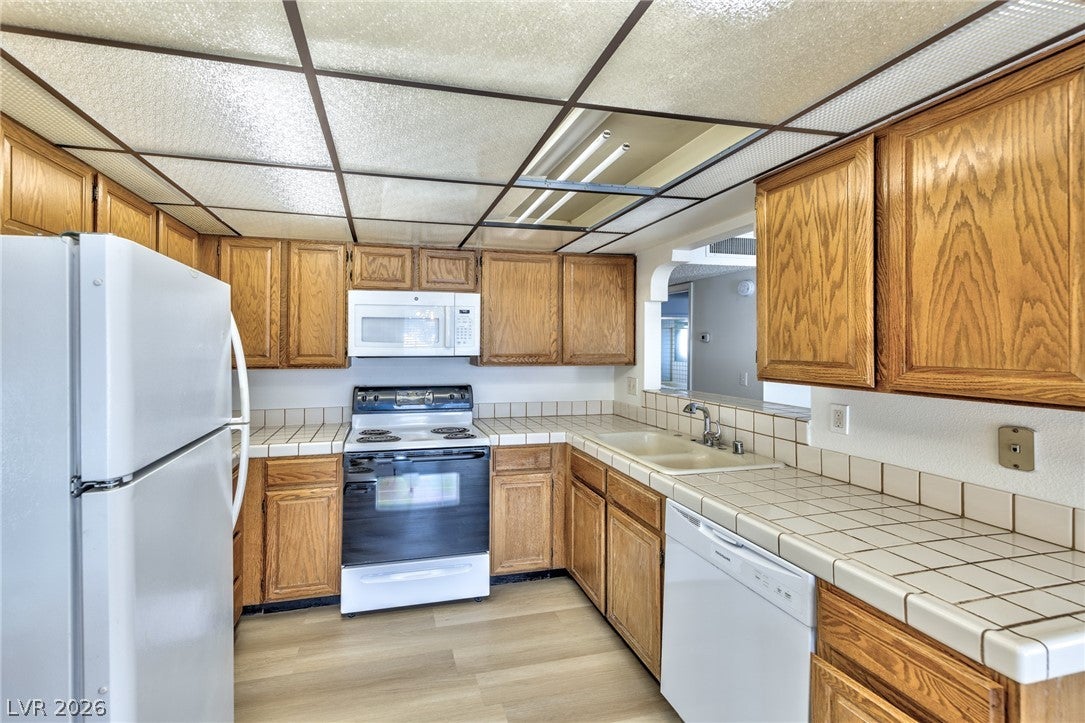 1751 E Reno Ave #122, Las Vegas, NV 89119 photo