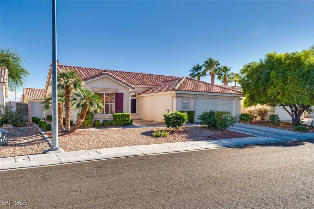 1705 Night Shadow Ave, North Las Vegas, NV 89031 photo