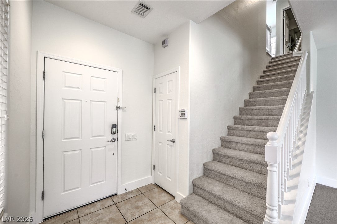 6848 Pipil St, Las Vegas, NV 89166 photo