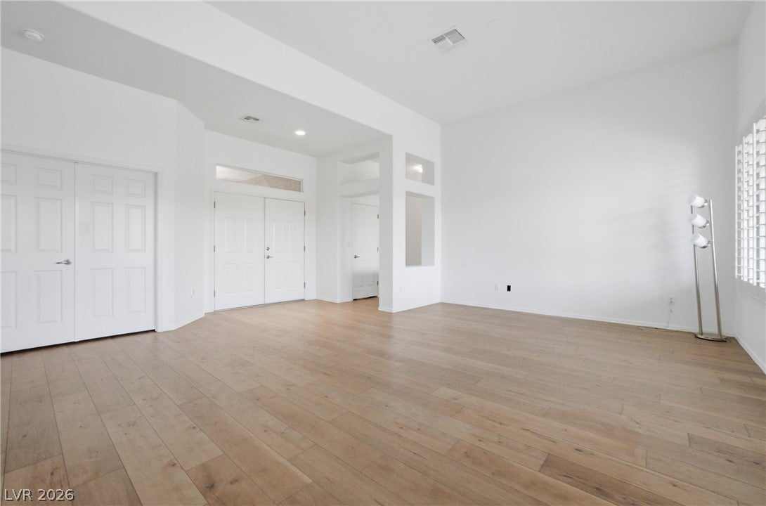 511 Eagle Vista Dr, Henderson, NV 89012 photo