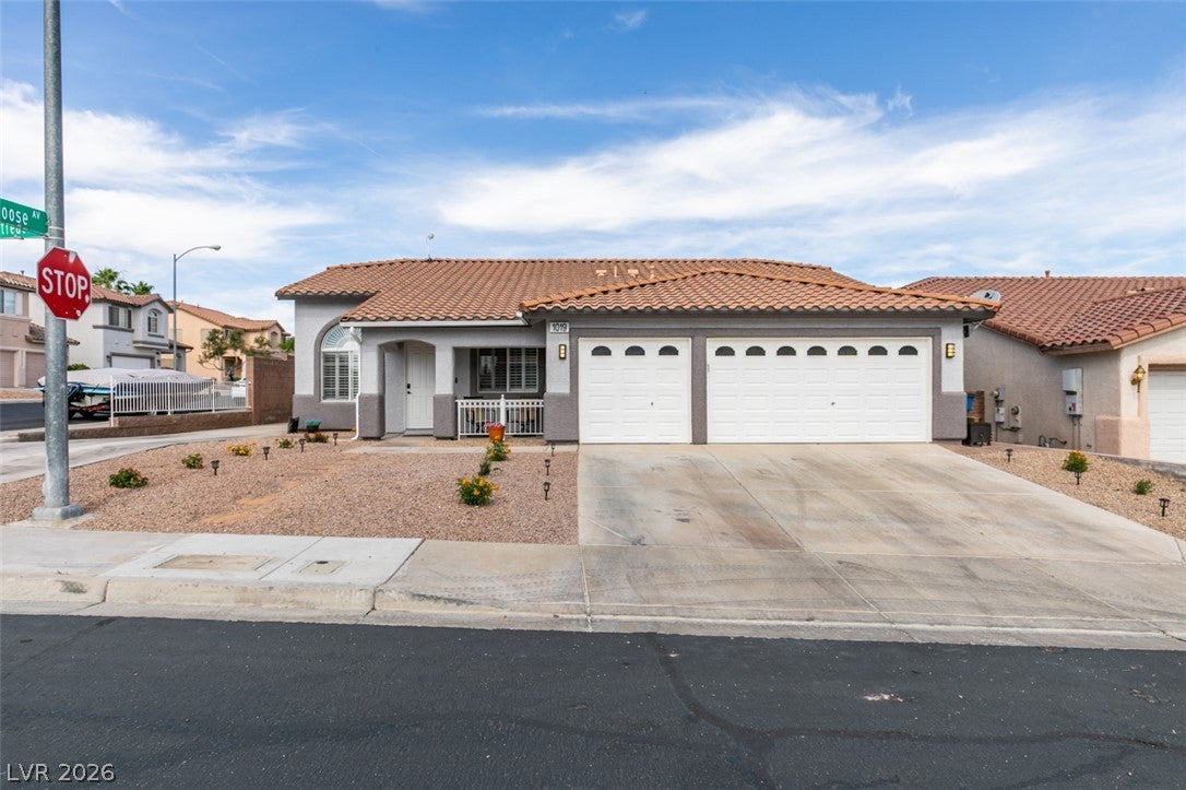 1019 Silver Retreat Ct, Henderson, NV 89002