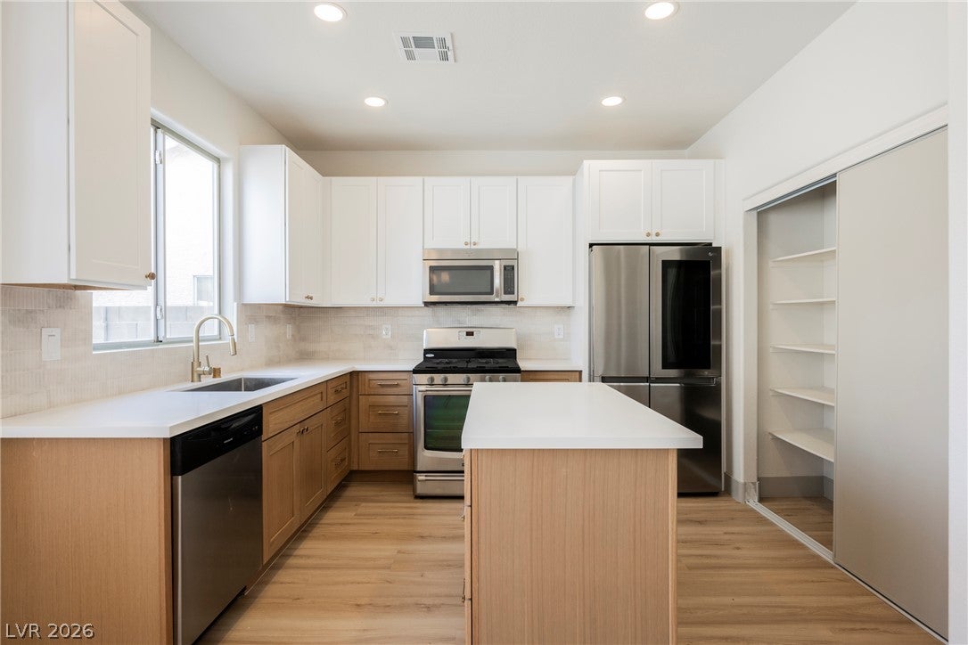 5116 Yellow Dawn Ct, Las Vegas, NV 89130