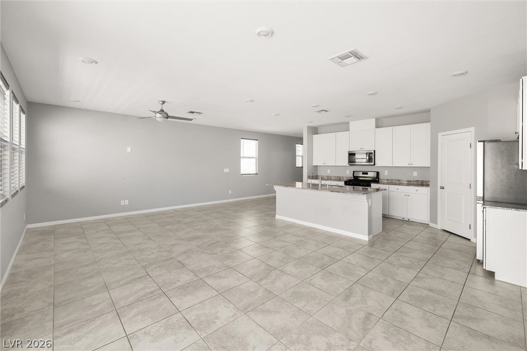 10163 Kings Amethyst, Las Vegas, NV 89141 photo