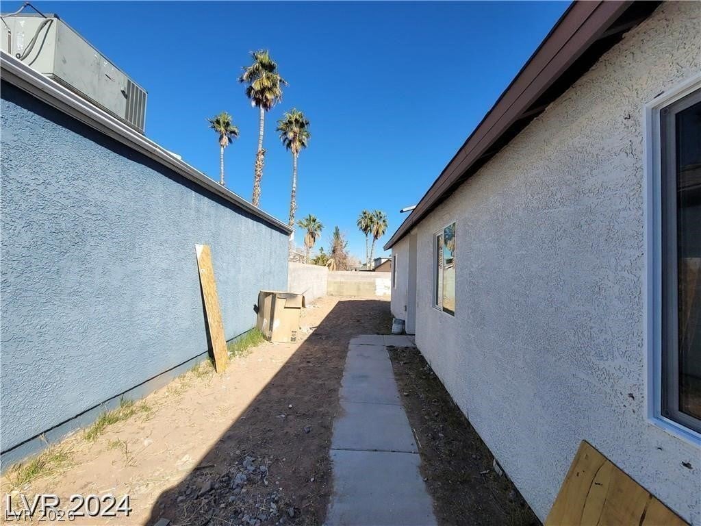 7324 Empress Dr, Las Vegas, NV 89147 photo