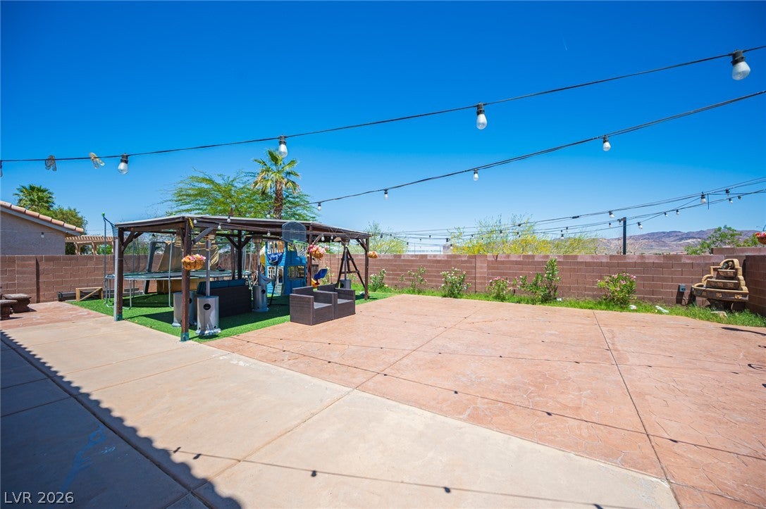 822 Grape Vine Ave, Henderson, NV 89002 photo