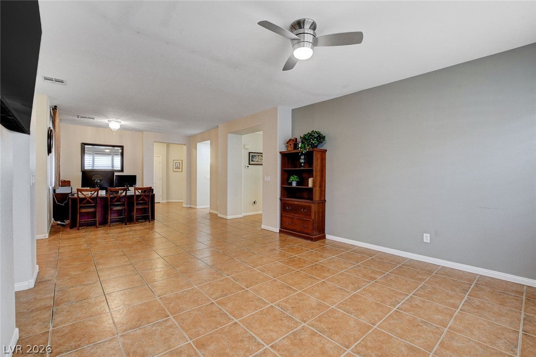 5819 Toofer Winds Ct, Las Vegas, NV 89131 photo