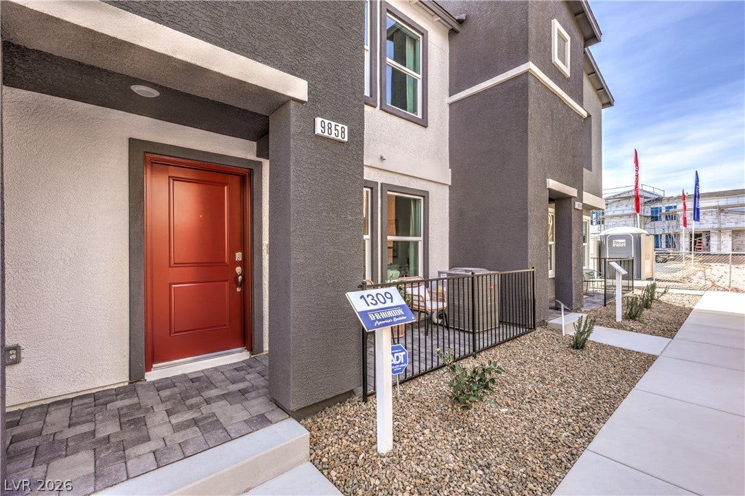 9855 Maple Pass Ave, Las Vegas, NV 89178