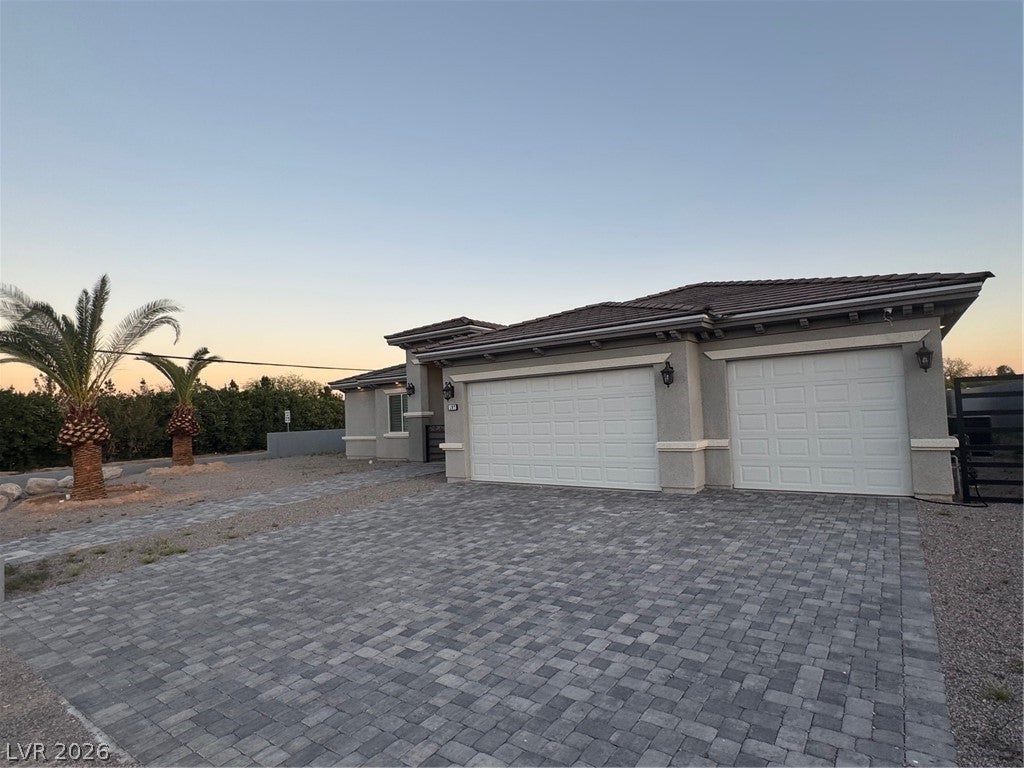 197 E Shelbourne Ave, Las Vegas, NV 89123 photo